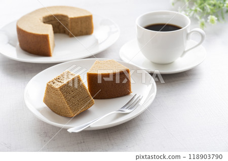 Delicious Baumkuchen Delicious Baumkuchen 118903790