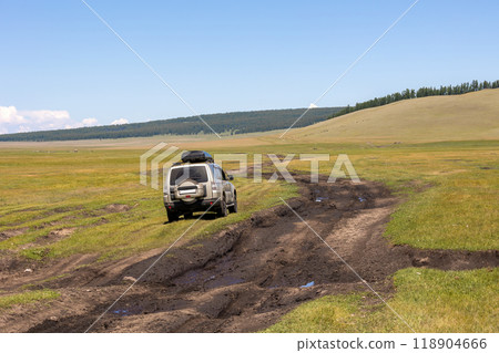 Japanese SUV on the road at the Khuvsgul lake in Mongolia. 118904666