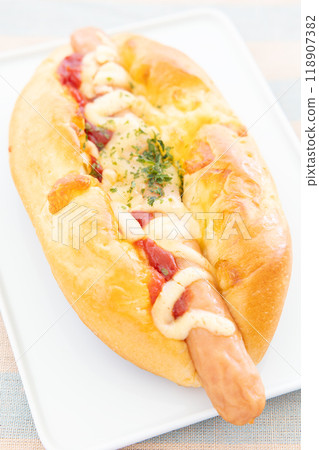 Delicious sausage bread Delicious sausage bread 118907382