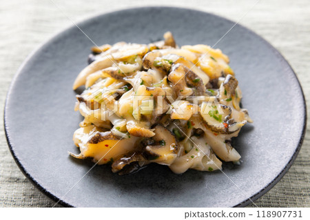 Shellfish and Wasabi 118907731