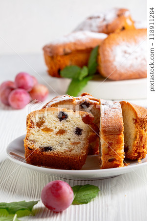 Slices of mini cupcake with raisins. 118911284