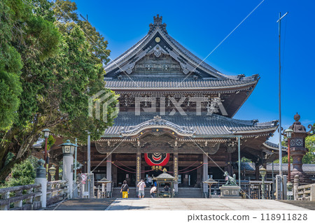 藍天映襯下的豐川稻荷神社(愛知縣) 藍天映襯下的豐川稻荷神社(愛知縣) 118911828