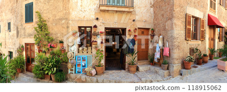 Mallorca (Majorca) island- traditional village Valldemossa with charming floral street  118915062
