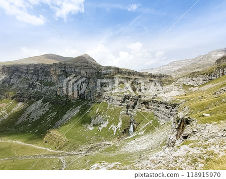 Ordesa Monte Perdido National Park, view. Pyrenees, Spain Ordesa Monte Perdido National Park, view. Pyrenees, Spain 118915970