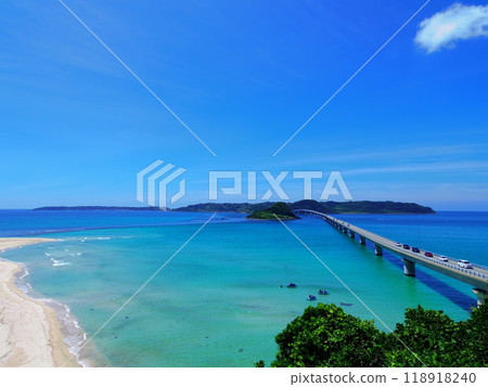 Tsunoshima Bridge (Shimonoseki City, Yamaguchi Prefecture) Tsunoshima Bridge (Shimonoseki City, Yamaguchi Prefecture) 118918240