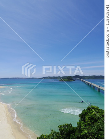 Spectacular view from Tsunoshima Observatory (Shimonoseki City, Yamaguchi Prefecture) 118918241