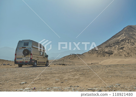 Young couple in archaeological site of the Sacred City of Caral, Peru. 118921480