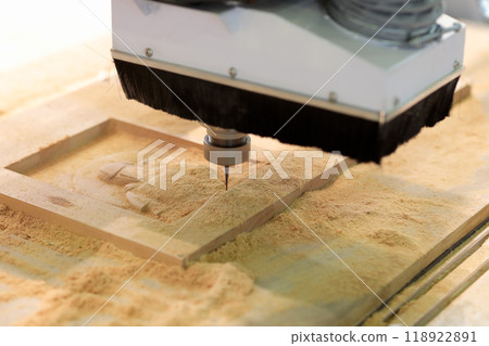 wood carving with CNC router 118922891