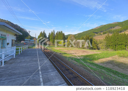 Laughai站 118923418