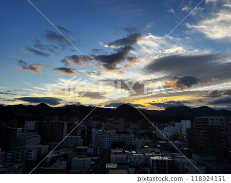 札幌的日落景觀與城市景觀 118924151