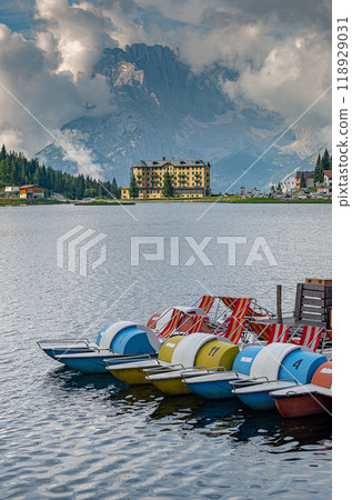 Lake Misurina Lake Misurina 118929031