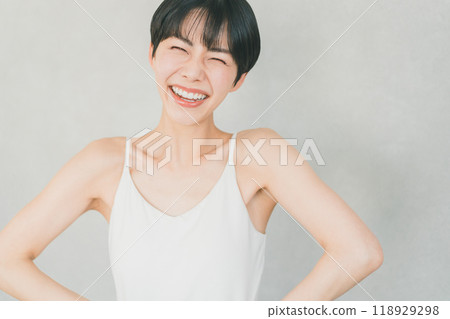 Laughter, beauty and health 118929298