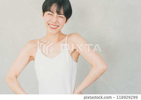 Laughter, beauty and health 118929299