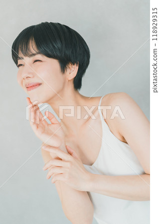 抗衰老 118929315