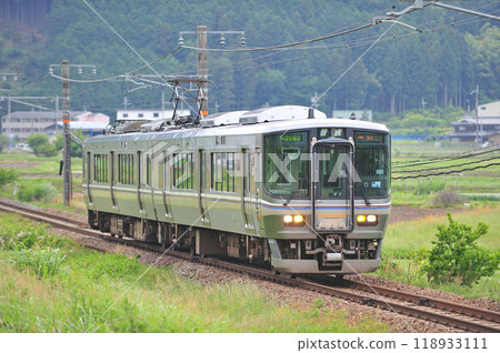 福知山線 石尾黑井 JR 西日本 223 系列 F2 編組(福知山) 福知山線 石尾黑井 JR 西日本 223 系列 F2 編組(福知山) 118933111