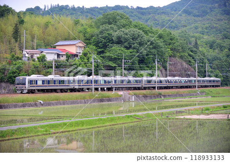 福知山線 道場三田 JR西日本 207系 S52+Z20編組（網幹） 118933133