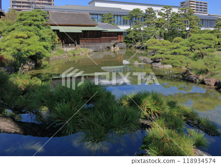 Sakaide City's Kofuen Shiguretei and Kamada Soy Sauce Brewery Main Store 118934574