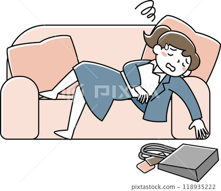 一個穿西裝的女人累了倒在沙發上 一個穿西裝的女人累了倒在沙發上 118935222