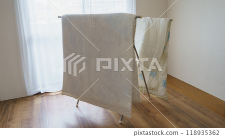 Drying futons indoors 118935362