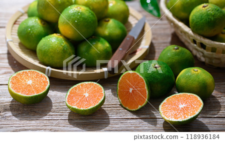 Early Mandarin Oranges Unshu Mandarin Oranges Early Mandarin Oranges Unshu Mandarin Oranges 118936184