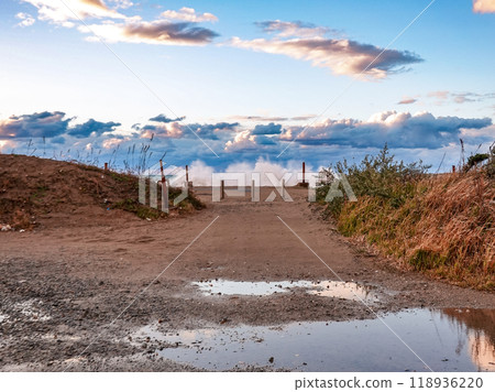 Sunset on the Sea of Japan: Rough waves at Mikawa Coast (Hakusan City, Ishikawa Prefecture) Sunset on the Sea of Japan: Rough waves at Mikawa Coast (Hakusan City, Ishikawa Prefecture) 118936220