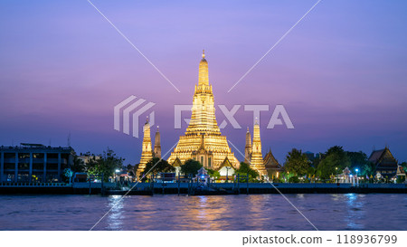 Pagoda at Wat Arun, a royal temple at Chaopraya river on twilight time, Bangkok, Thailand. Pagoda at Wat Arun, a royal temple at Chaopraya river on twilight time, Bangkok, Thailand. 118936799