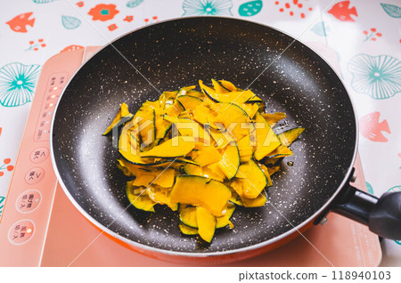 Baked pumpkin slices stuffed with cheese 118940103
