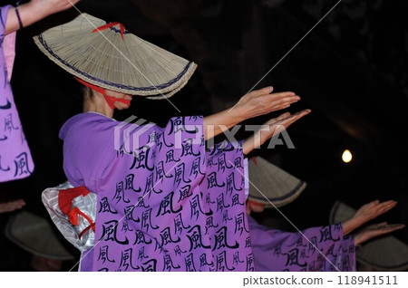充滿越中妖的憂鬱與蒼涼的尾原風盂蘭盆節 充滿越中妖的憂鬱與蒼涼的尾原風盂蘭盆節 118941511