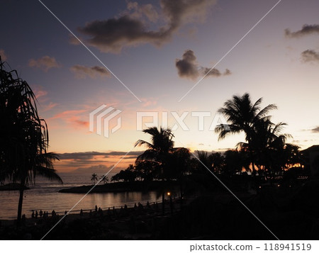 Sunset at Ko Olina, Hawaii 118941519
