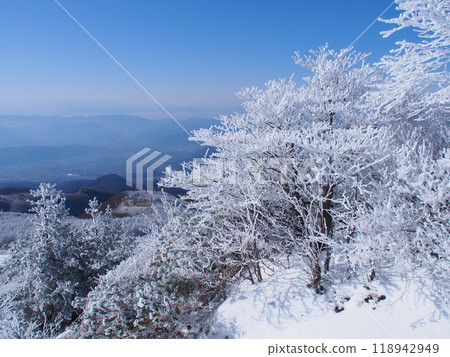 Mt. Eboshi and the Asama Mountain Range 118942949