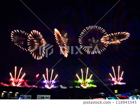 Beautiful fireworks, a typical feature during the Obon season 118943345