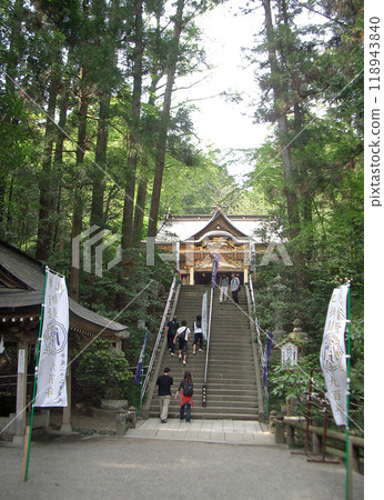 The approach to Hodosan Shrine in Nagatoro (Chichibu City, Saitama Prefecture) The approach to Hodosan Shrine in Nagatoro (Chichibu City, Saitama Prefecture) 118943840