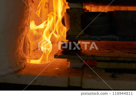 Many rustic clay in the kiln 118944811