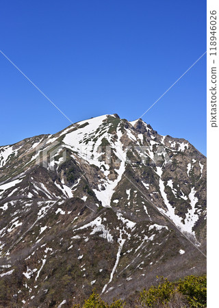 Tanigawa-dake of the remaining snow Tanigawa-dake of the remaining snow 118946026