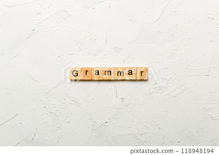 grammar word written on wood block. grammar text on table, concept 118948194