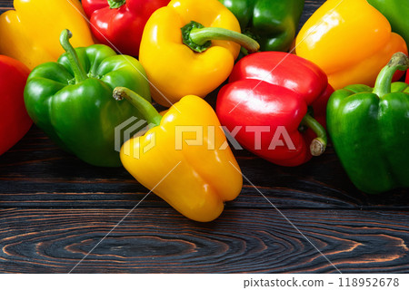 Fresh sweet bell pepper ( paprika ) photography red , green and yellow . Colorful vegetable . Top view 118952678