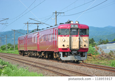 函館本線 小朱內峰延 JR 北海道 711 系列 S-110 編組（札幌） 118955917