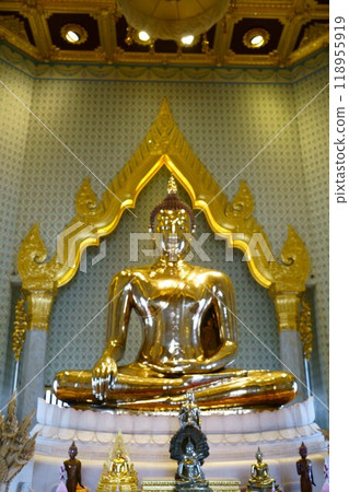 7153 Wat Traimit 7153 Wat Traimit 118955919