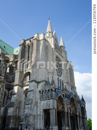 沙特爾大教堂 118956769