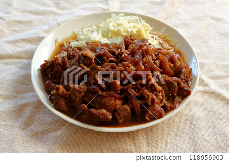 Pork mince with ginger and shredded cabbage with mayonnaise Pork mince with ginger and shredded cabbage with mayonnaise 118956903