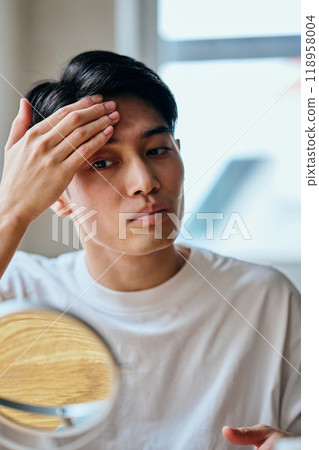 20多歲的年輕人如何保養自己的肌膚 118958004