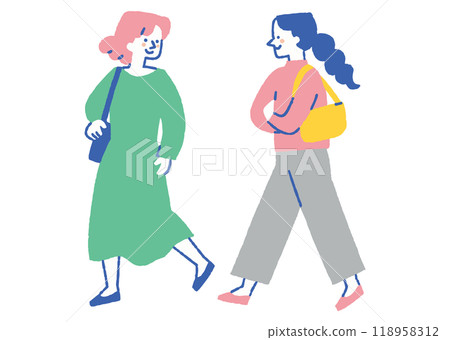 兩個親密的女人去購物_color 118958312