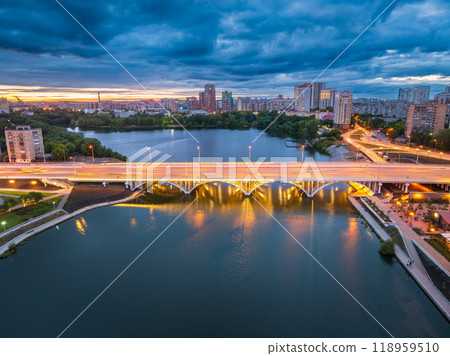 Makarovsky bridge in Yekaterinburg in night with illumination Makarovsky bridge in Yekaterinburg in night with illumination 118959510