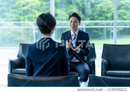 顧問認真發言 118959822