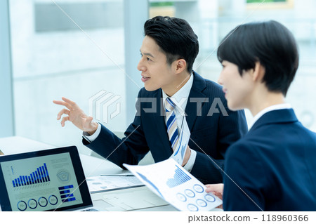 商務人士見面 118960366