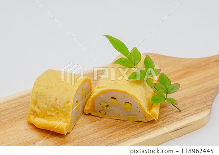 Kumamoto Prefecture mustard lotus root cut in half Kumamoto Prefecture mustard lotus root cut in half 118962445