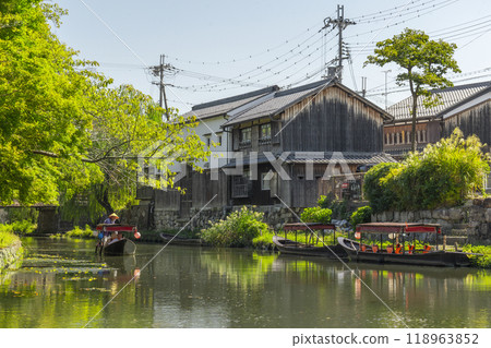 The picturesque scenery of Hachimanbori (Omihachiman City, Shiga Prefecture) 118963852