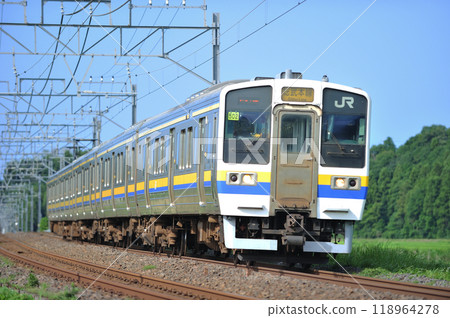 Sobu Line Sakura-Monoi JR East 211 series 502 train (Makuhari) 118964278