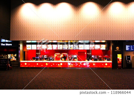 Cinema lobby 118966044