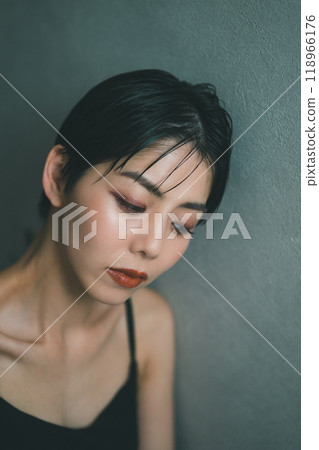 A woman suffering at night 118966176